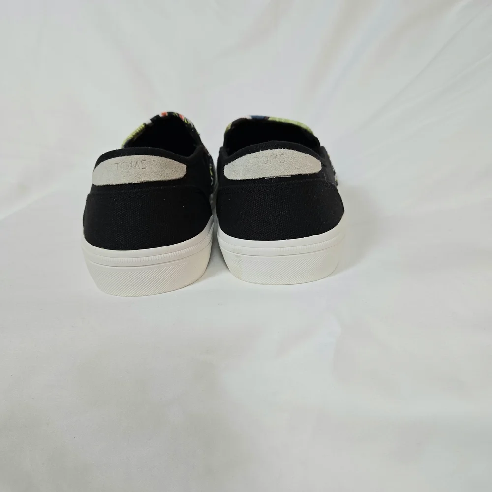 Toms X Marvel Men's Black Avengers Baja Limited Edition Slip-on Shoes 10M NWOT‎